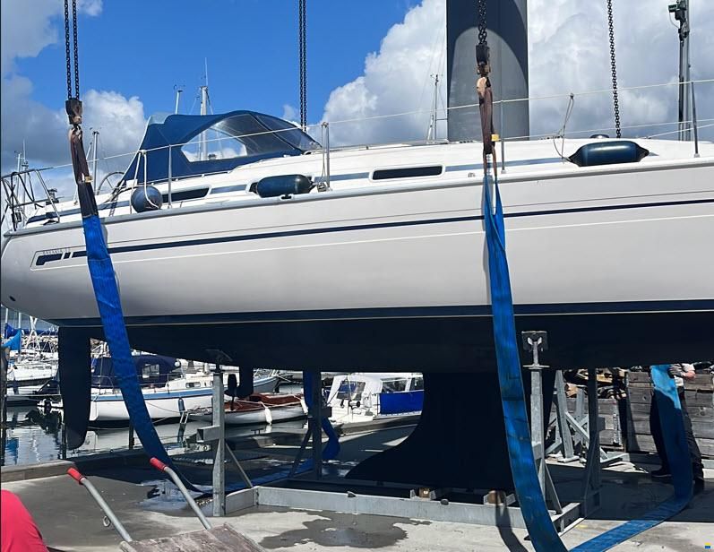 Bavaria 32