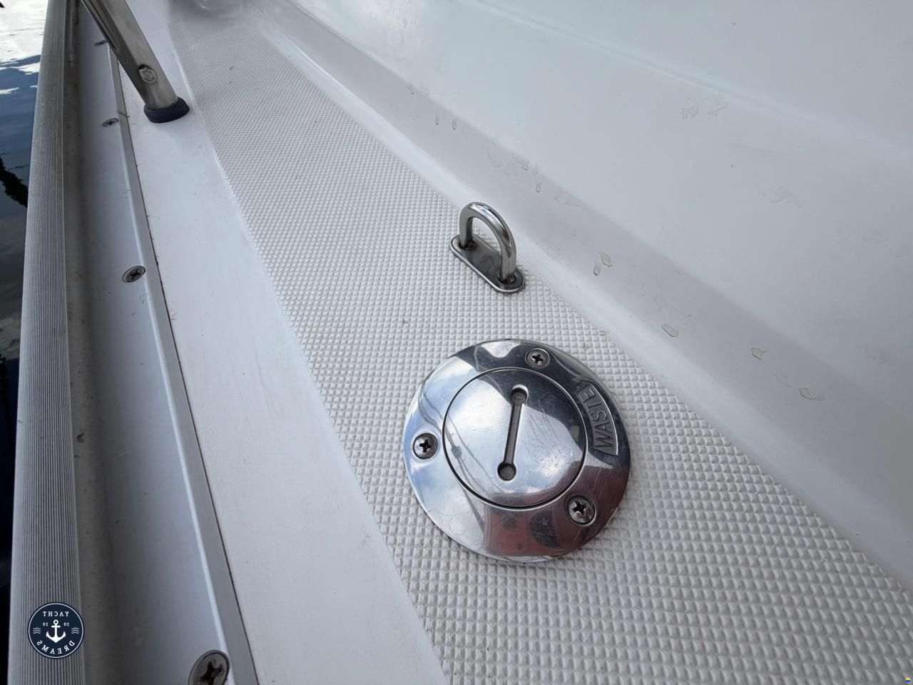 Bavaria 32