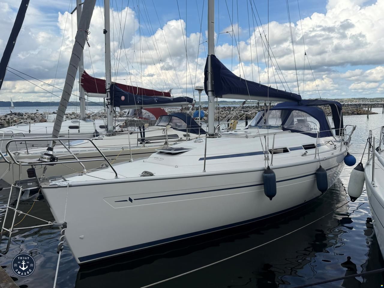 Bavaria 32