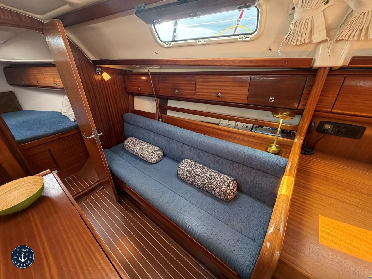 Bavaria 32
