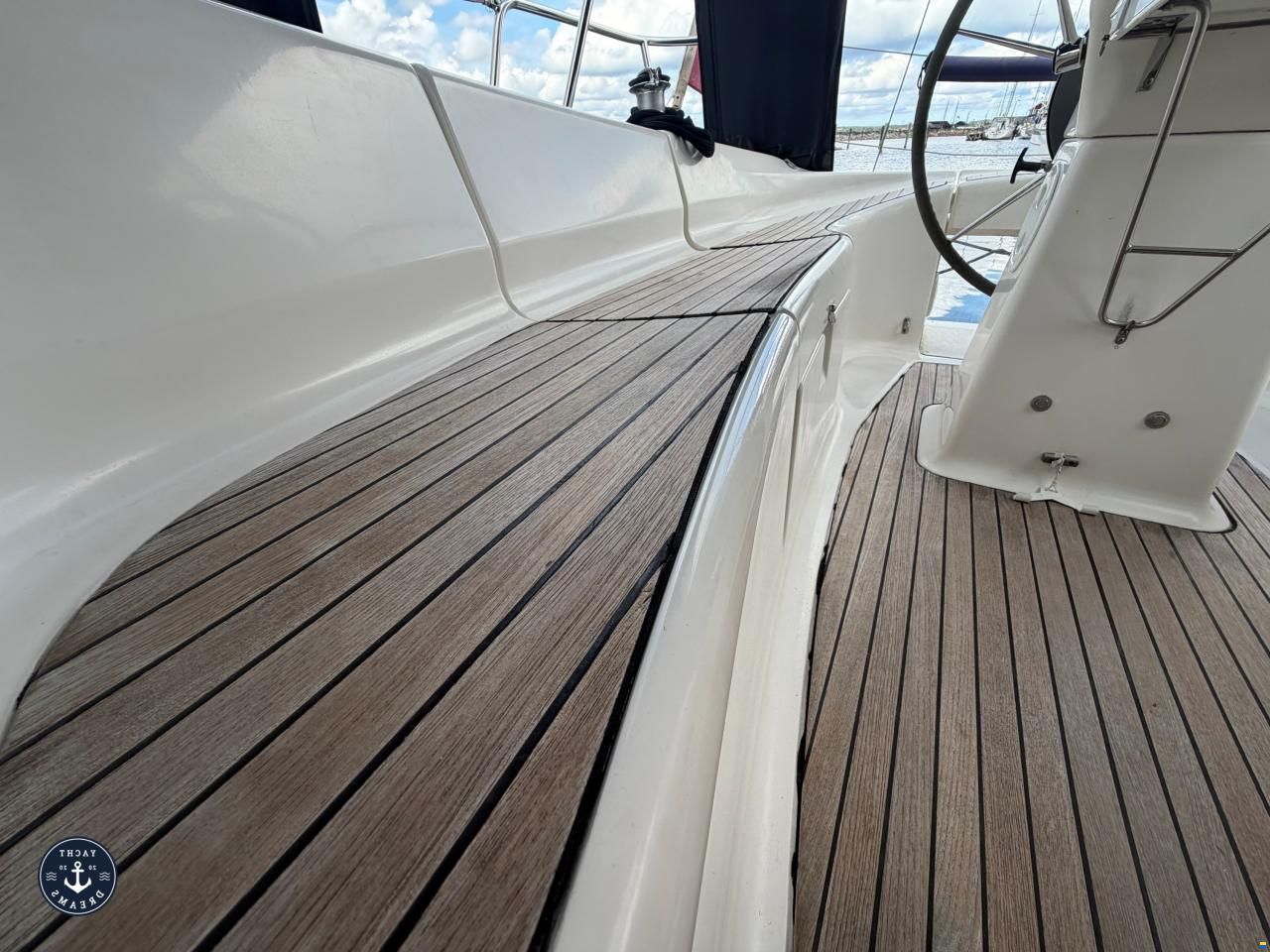 Bavaria 32