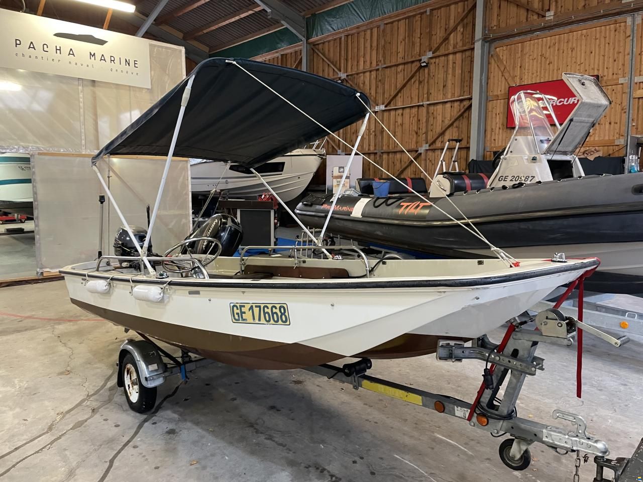 Boston Whaler Fisher-Pierce