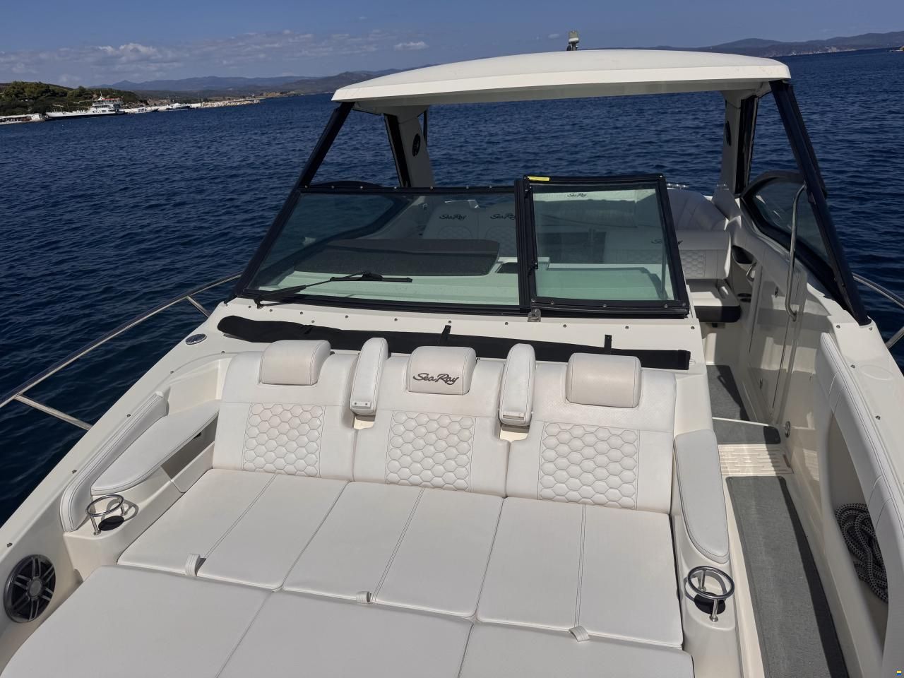 Sea Ray Sundancer 320 DME