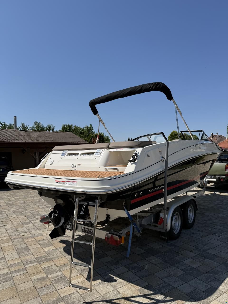 Bayliner VR6