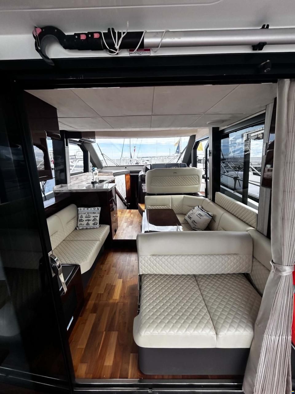 Galeon 400 Fly