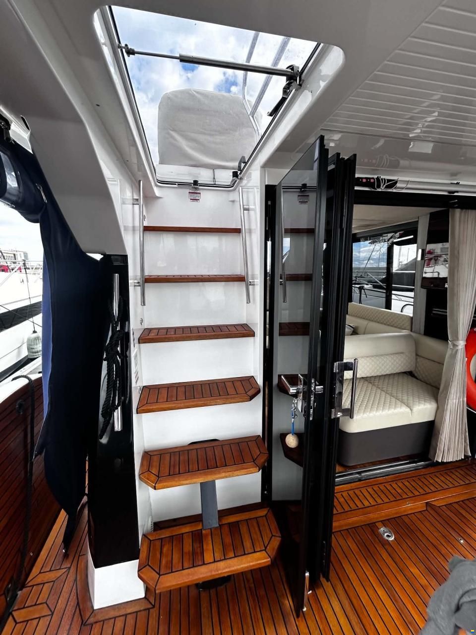 Galeon 400 Fly