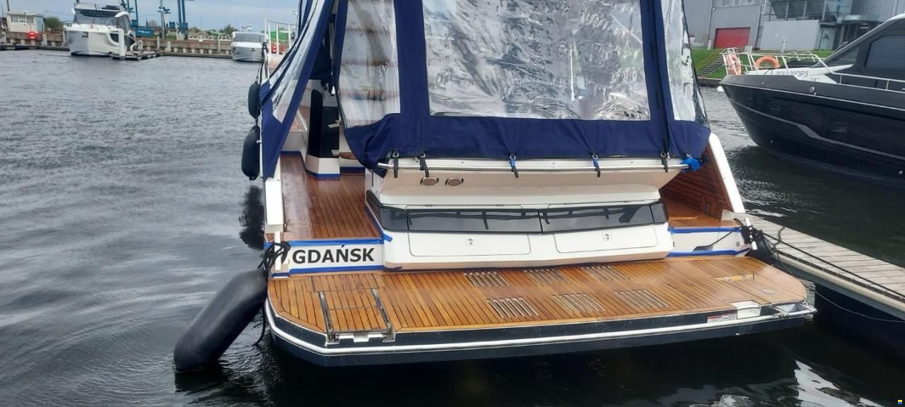 Galeon 400 Fly