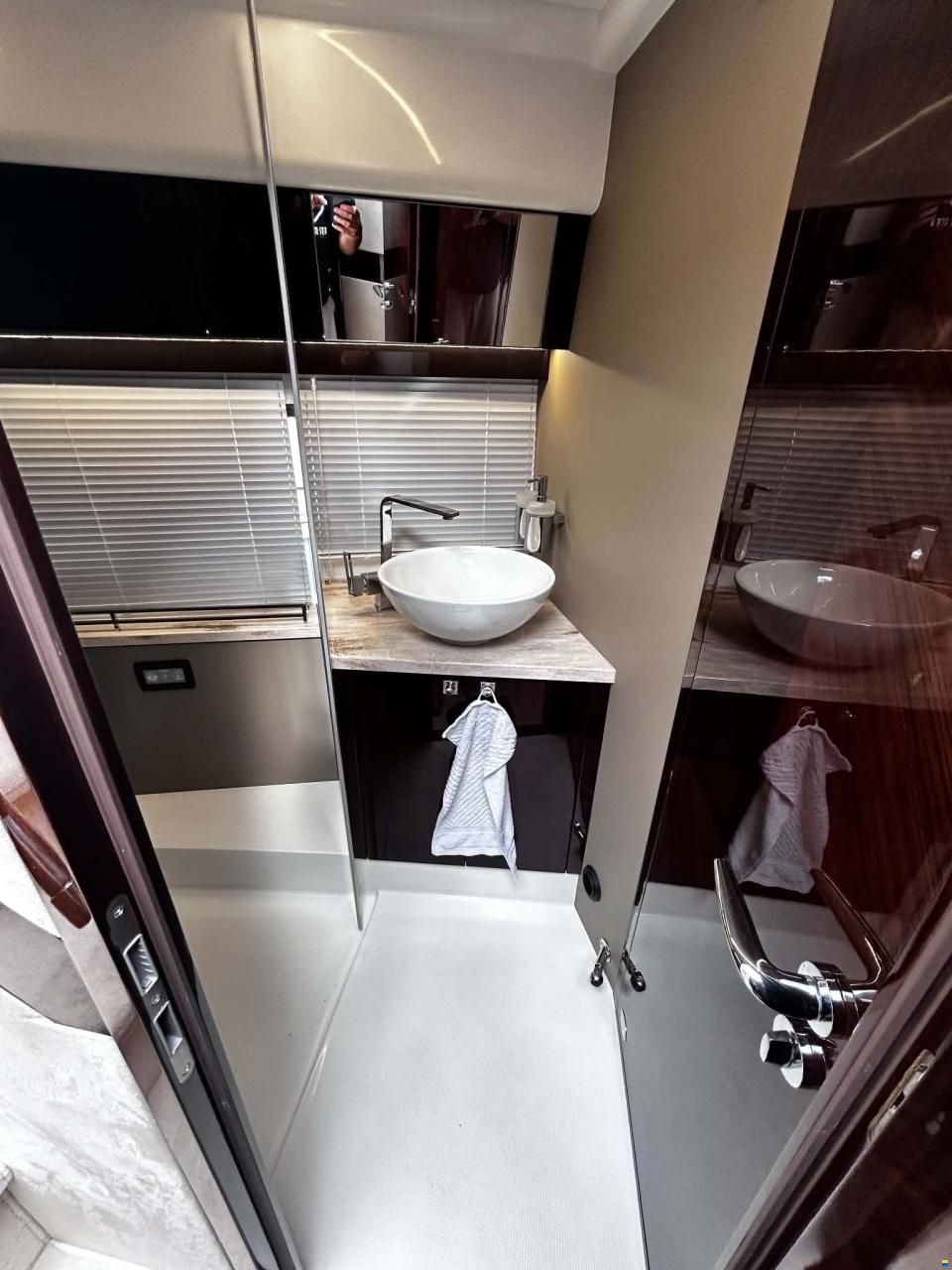 Galeon 400 Fly