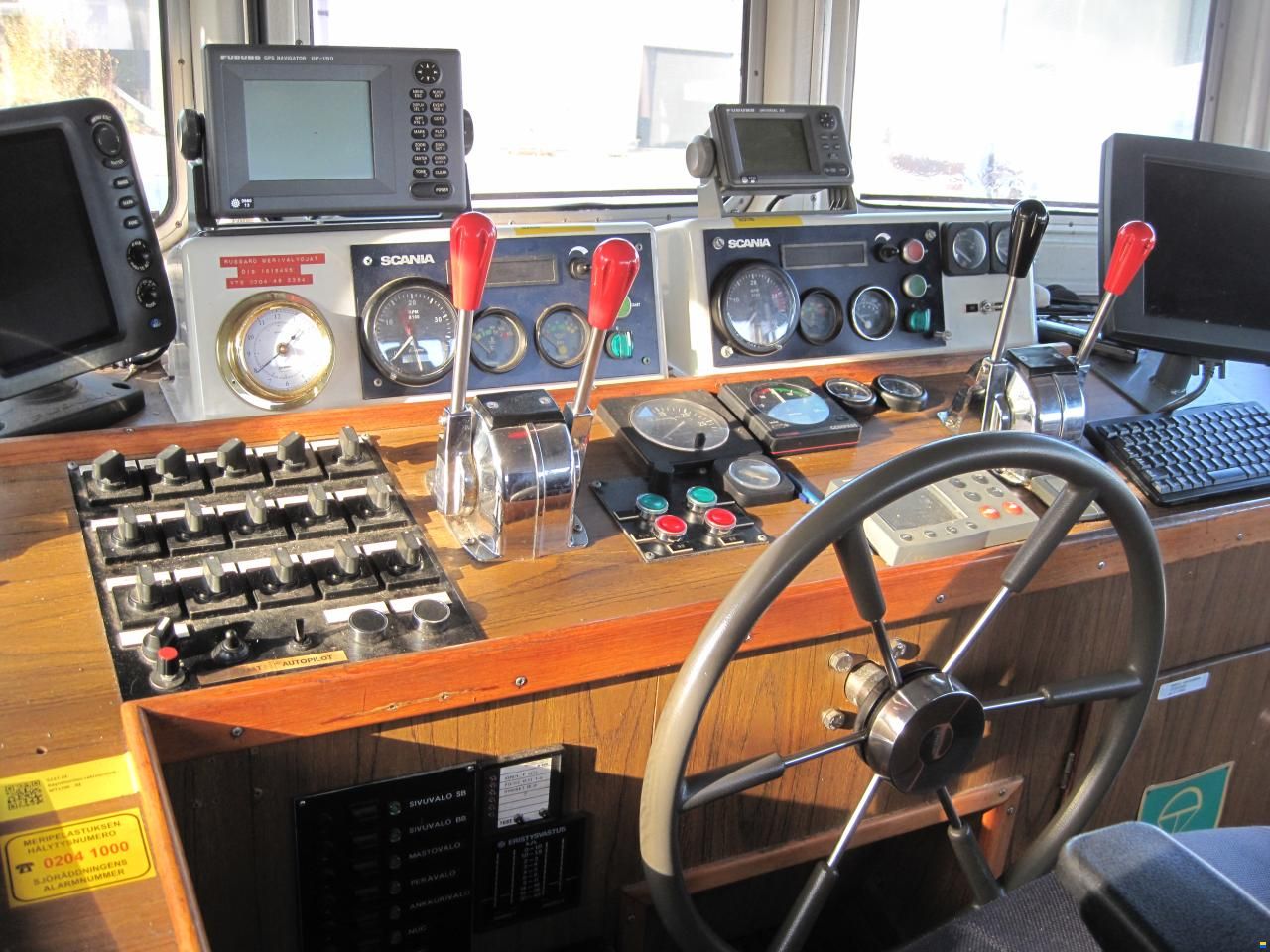 Adec W-Sub Nystads B&aring;rvarv