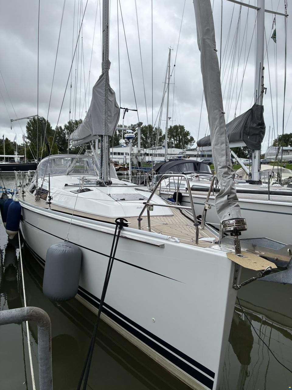 Hanse 375