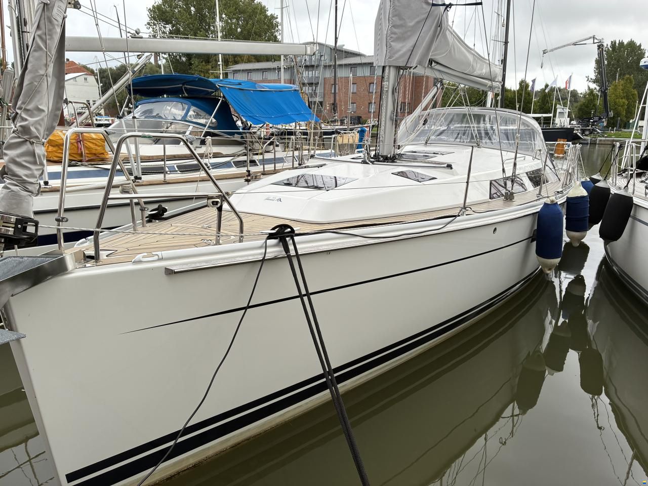 Hanse 375