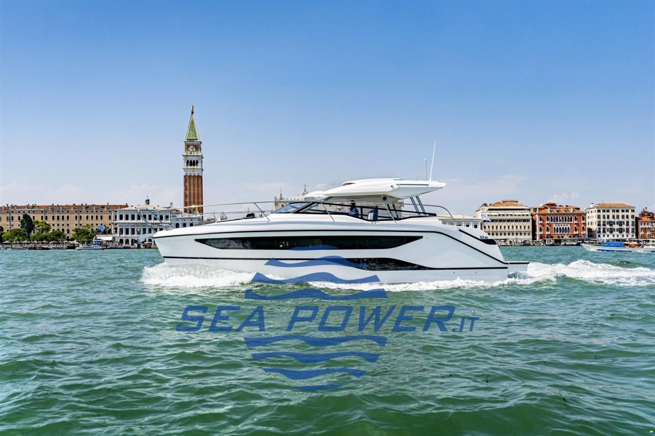 Bavaria SR 38 Open Top Charter