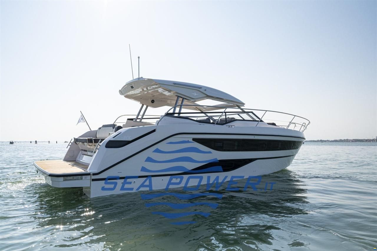Bavaria SR 38 Open Top Charter