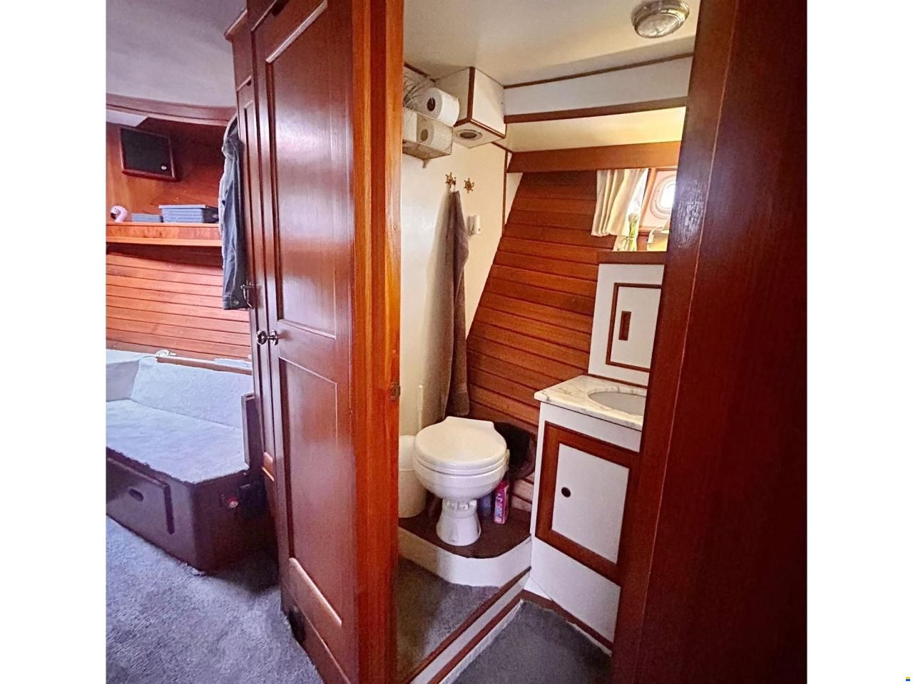 Kong & Halvorsen Island Gypsy 44