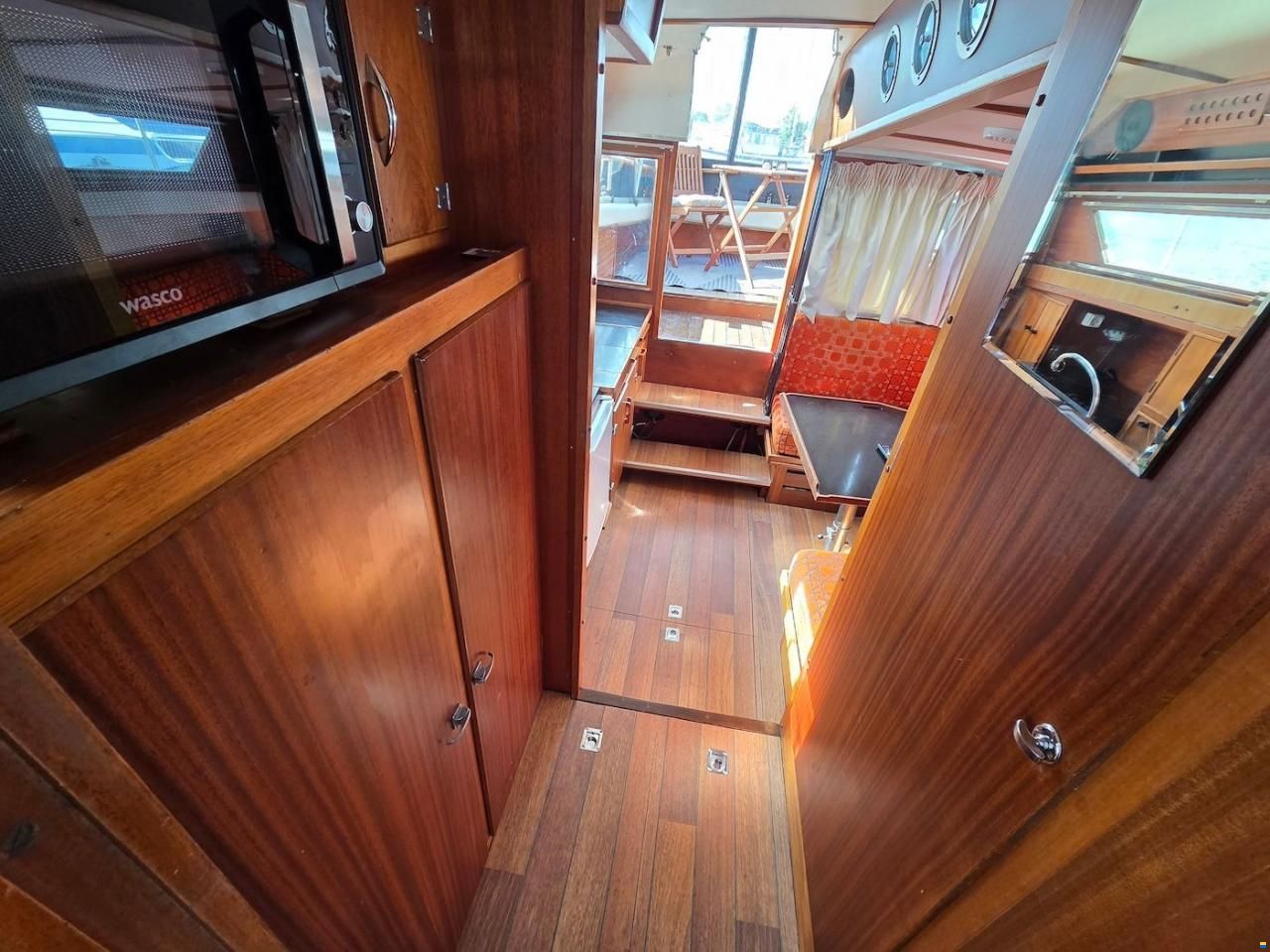 Coronet 32 Oceanfarer