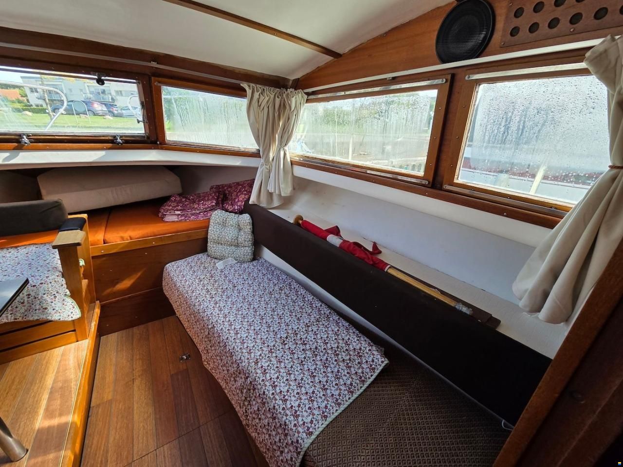 Coronet 32 Oceanfarer