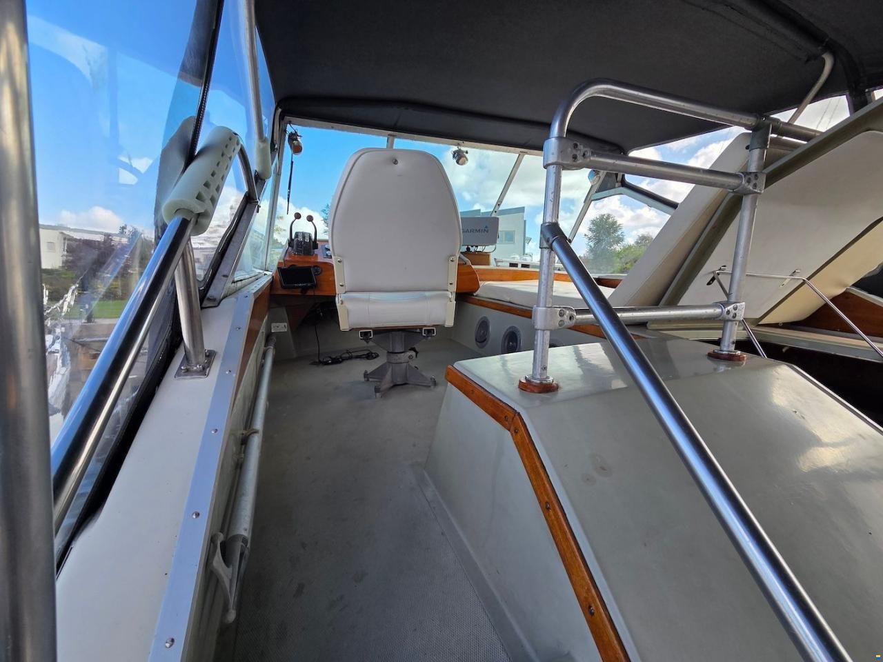 Coronet 32 Oceanfarer