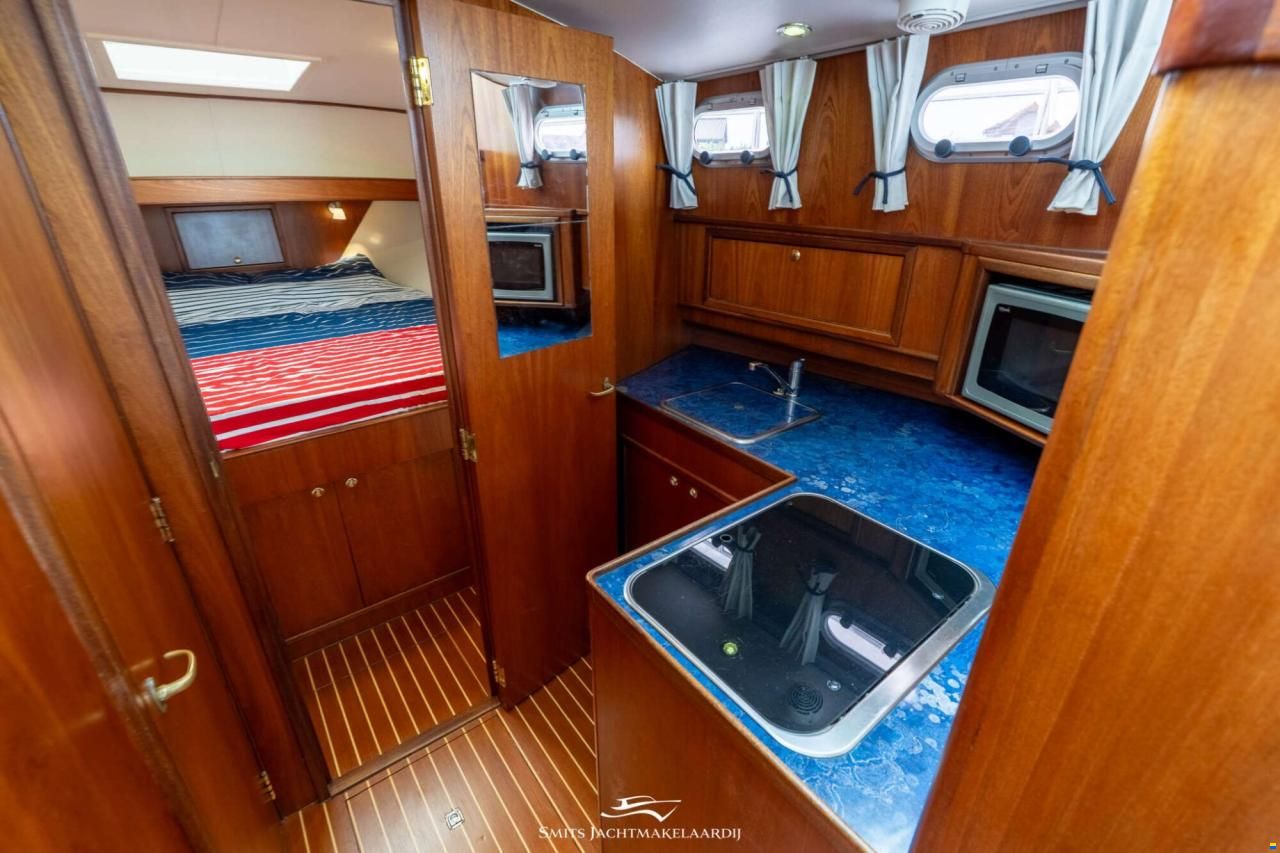 Bach Yacht 35 OK
