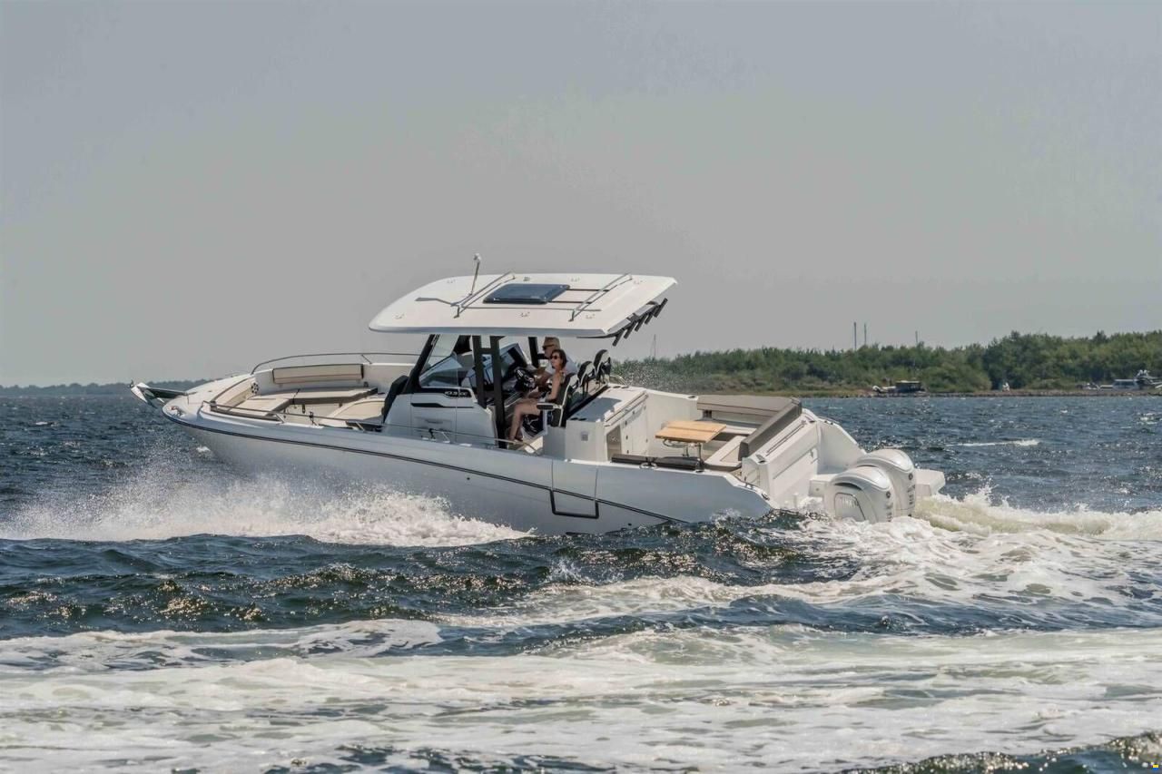 Jeanneau Cap Camarat 10.5CC