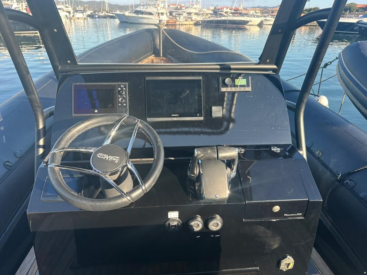 SeaWater PHANTOM 300