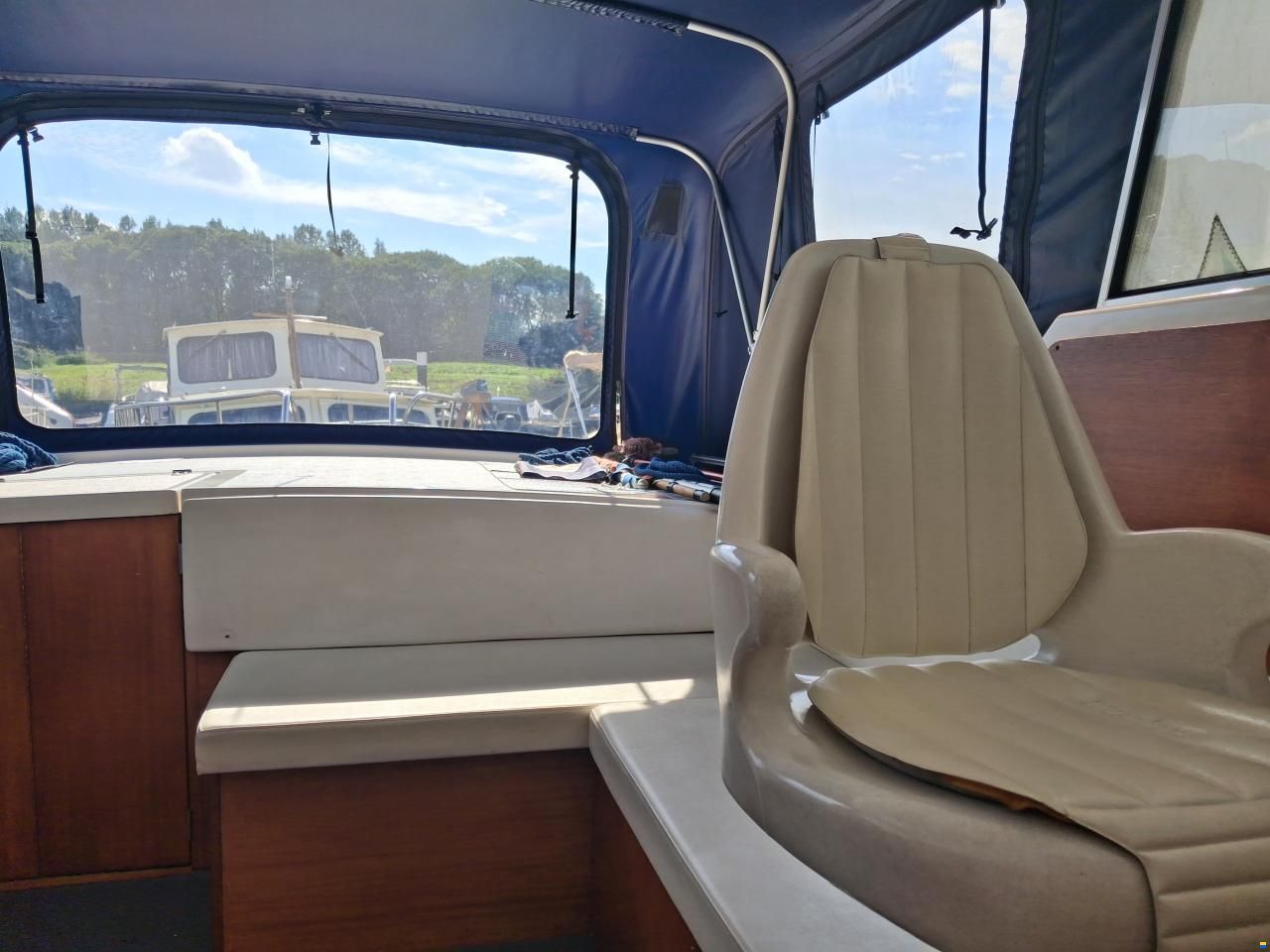 Marco Yachts 860AK