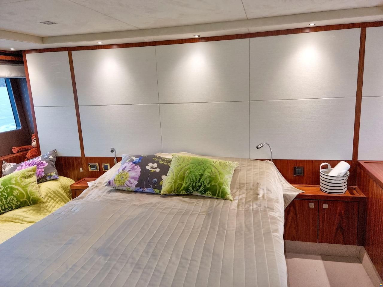 Sunseeker Predator 57