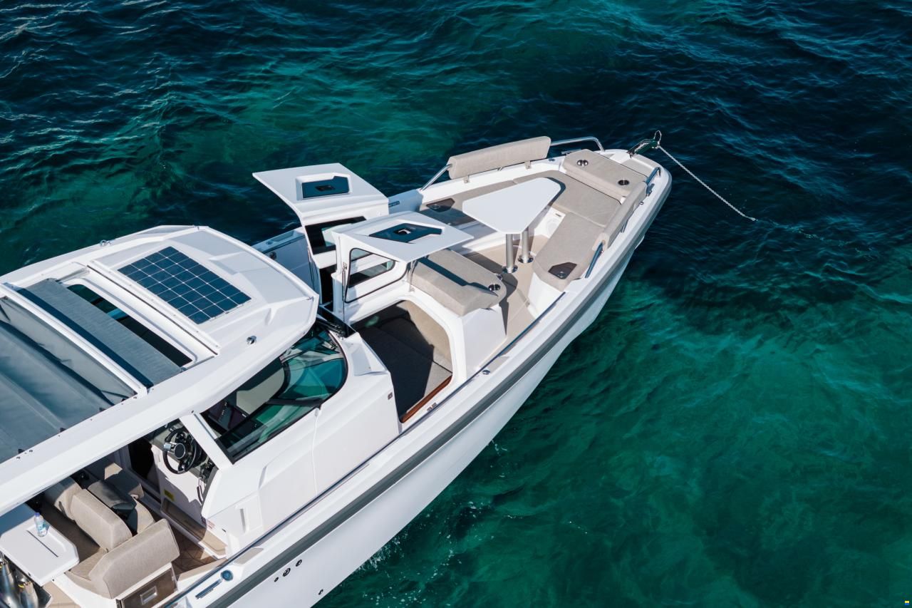Axopar 38 Sun-Top