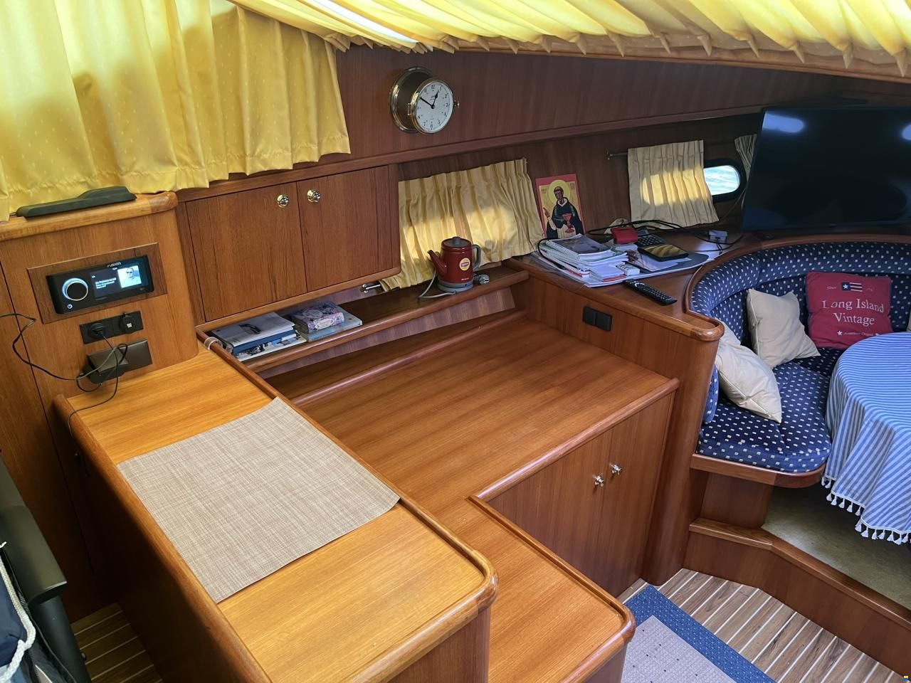 Vri-Jon Contessa 40 EX