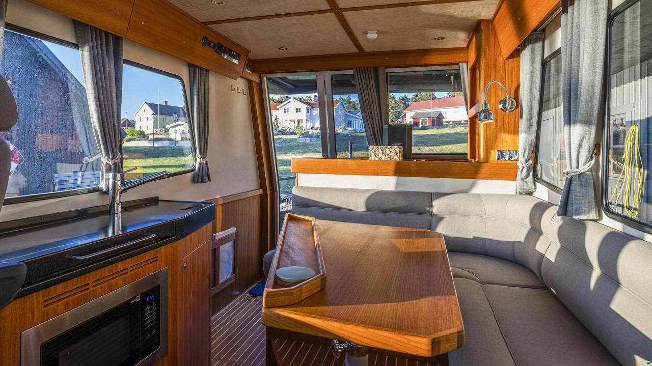 Targa 37 CFC Aft Door