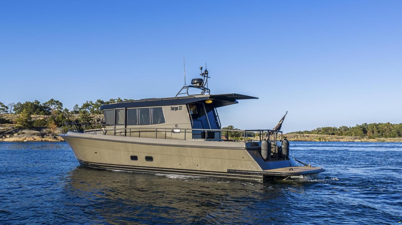 Targa 37 CFC Aft Door