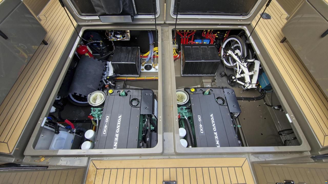 Targa 37 CFC Aft Door