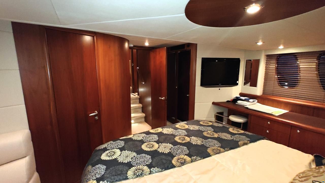 Sunseeker Predator 62