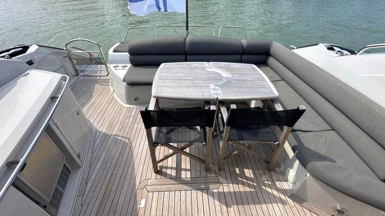 Sunseeker Predator 62