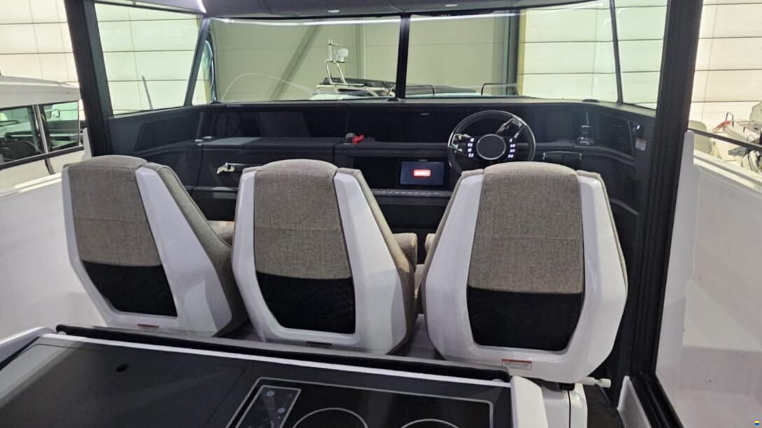 Axopar 45 XC Cross Cabin