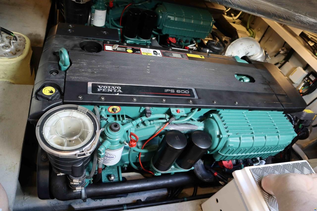 Sunseeker Portofino 48