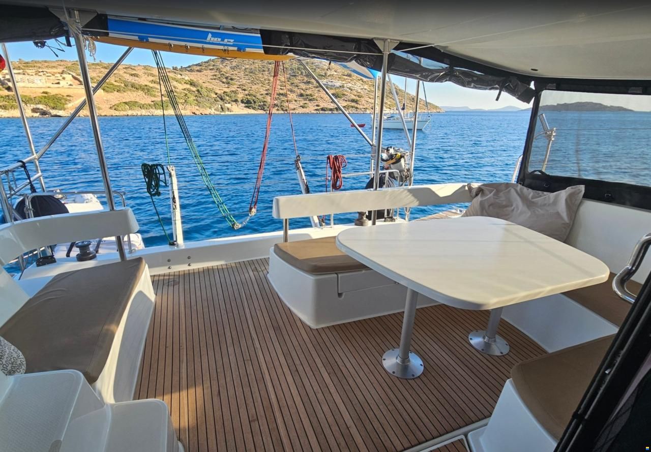 Fountaine Pajot Lipari 41