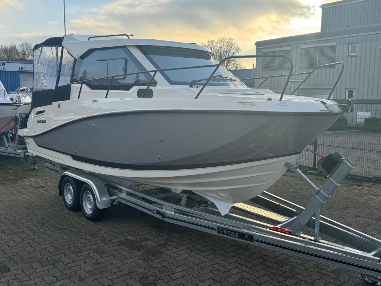 Quicksilver 705 Weekend