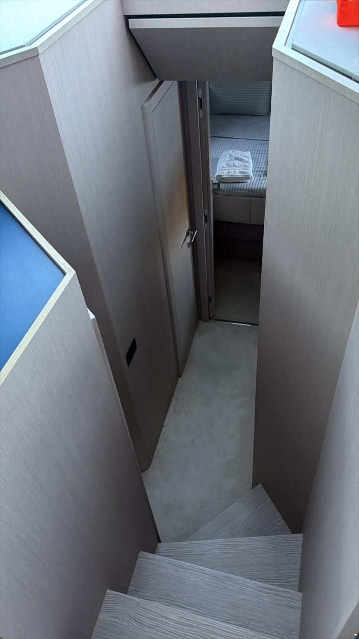 Ferretti 500