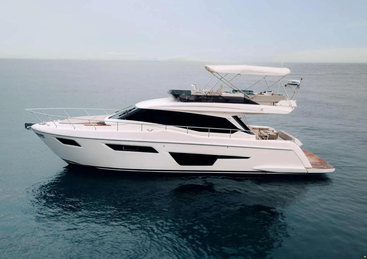 Ferretti 500
