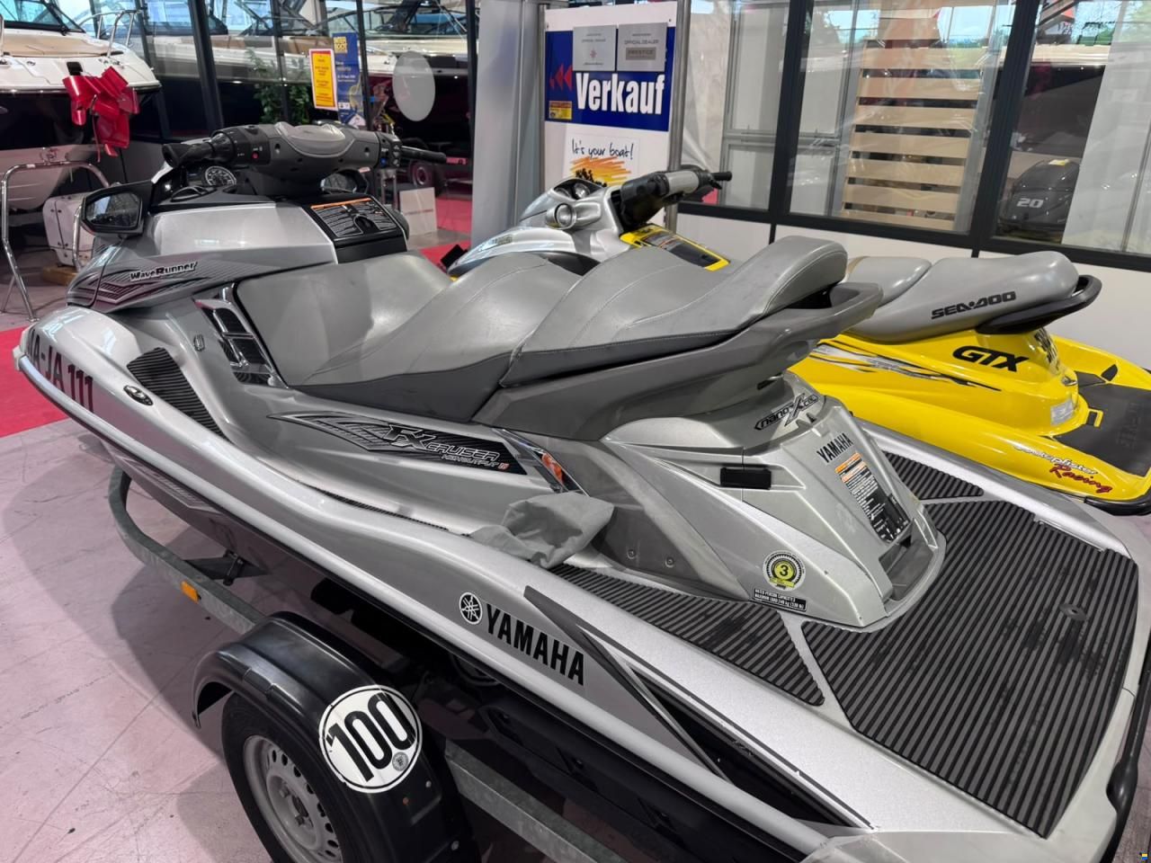 Yamaha WaveRunner FX HO Cruiser