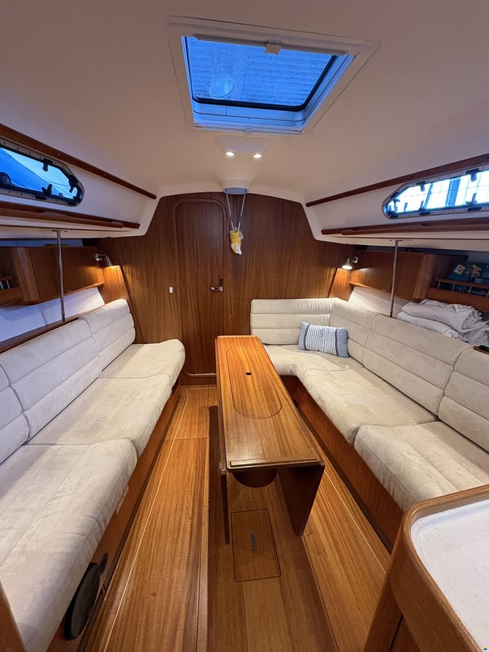 X-Yachts X-37