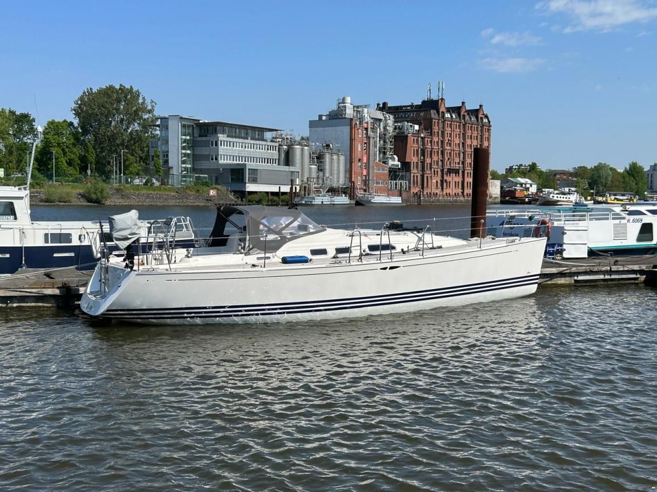 X-Yachts X-37
