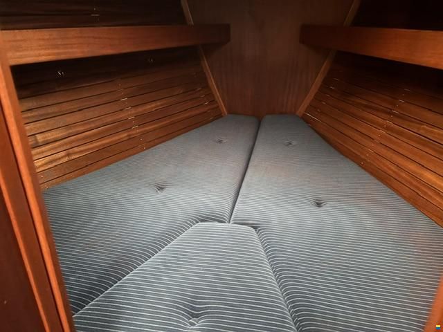 Hallberg-Rassy 38