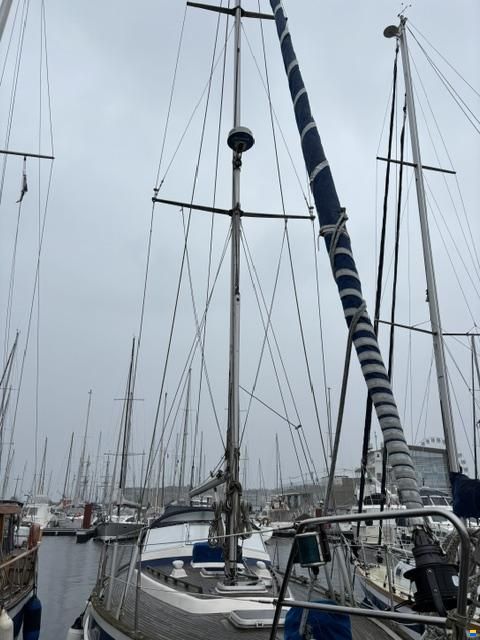 Hallberg-Rassy 38