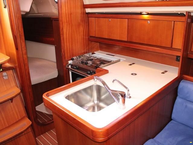 Dufour 325 Grand Large