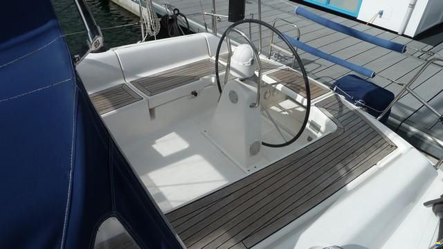 Dufour 325 Grand Large
