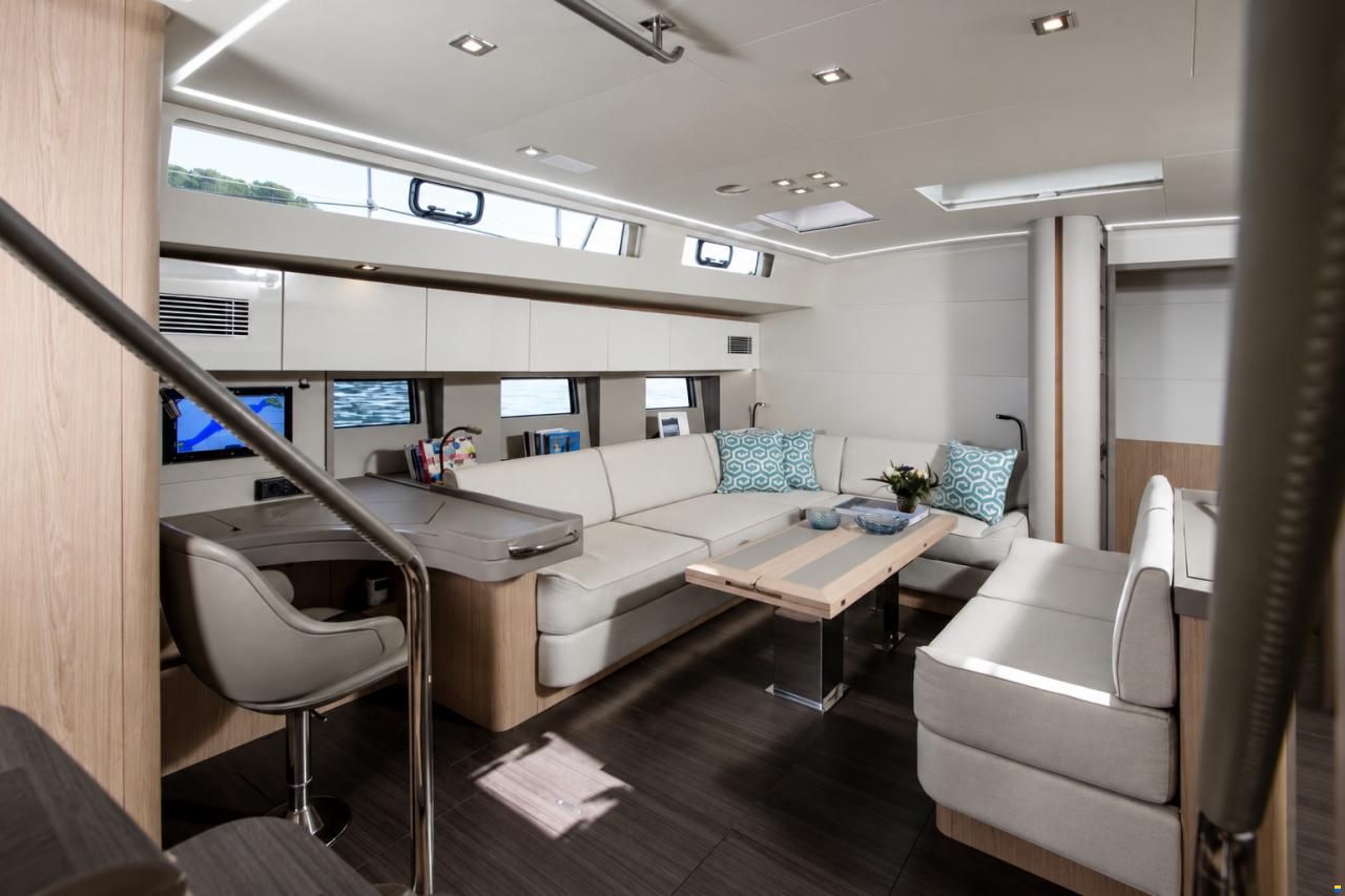 Beneteau Oceanis yacht 62