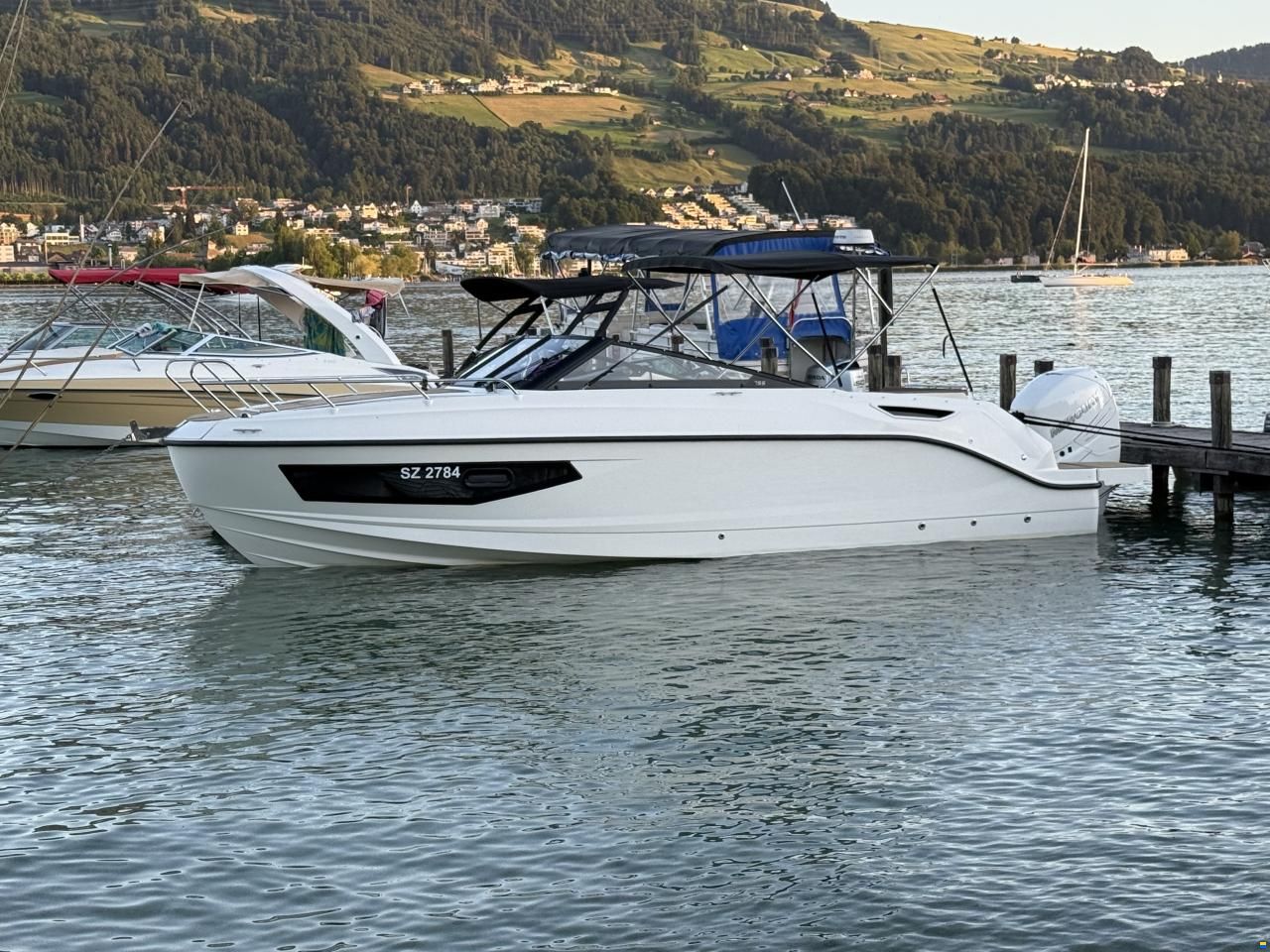 Quicksilver Active 755 Cruiser