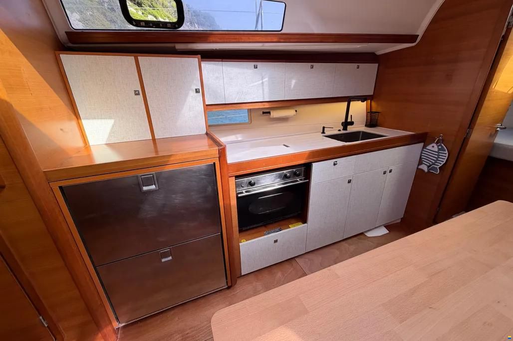 Dufour 382