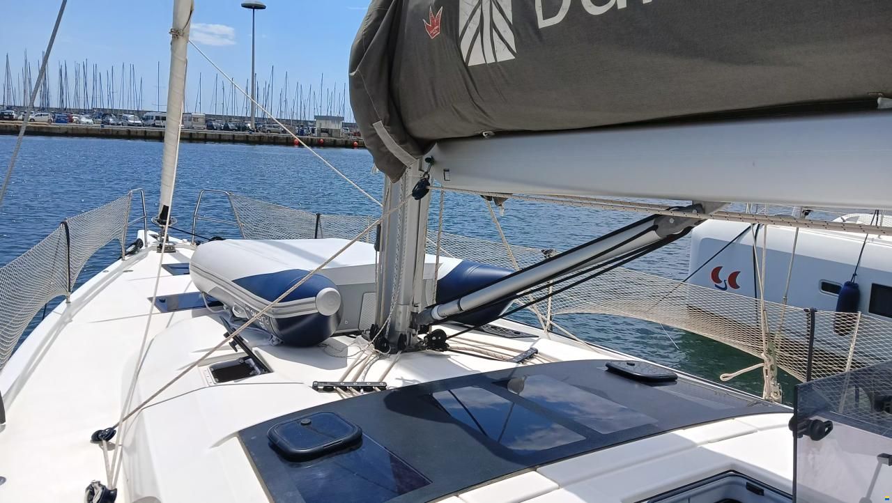 Dufour 470